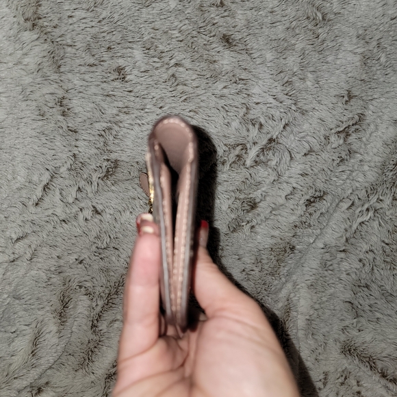 Ralph Lauren mauve/light pink wallet. - Picture 10 of 12